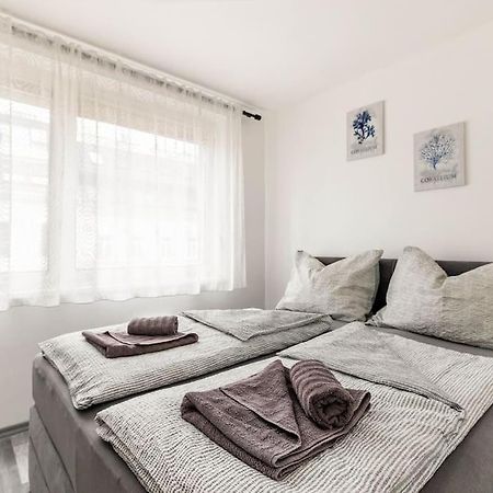 Cozy Renovated Apartment Close To Schoenbrunn Palace Відень Екстер'єр фото