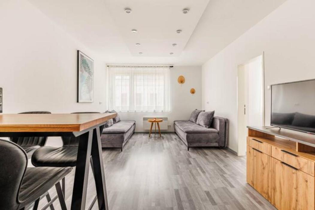Cozy Renovated Apartment Close To Schoenbrunn Palace Відень Екстер'єр фото